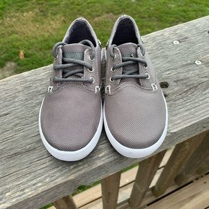 Boy’s Sperry Topsiders size 12M